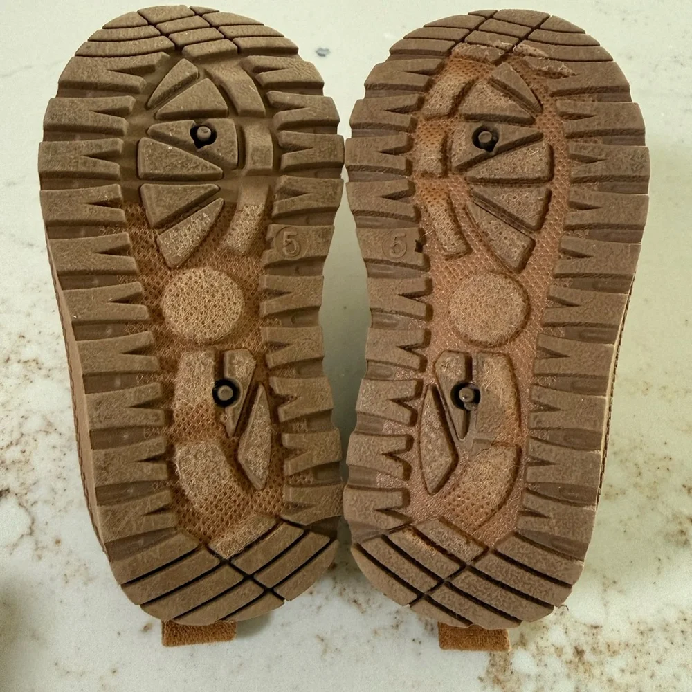 NEW American Exchange Brown Moccasins with Patterned Trim